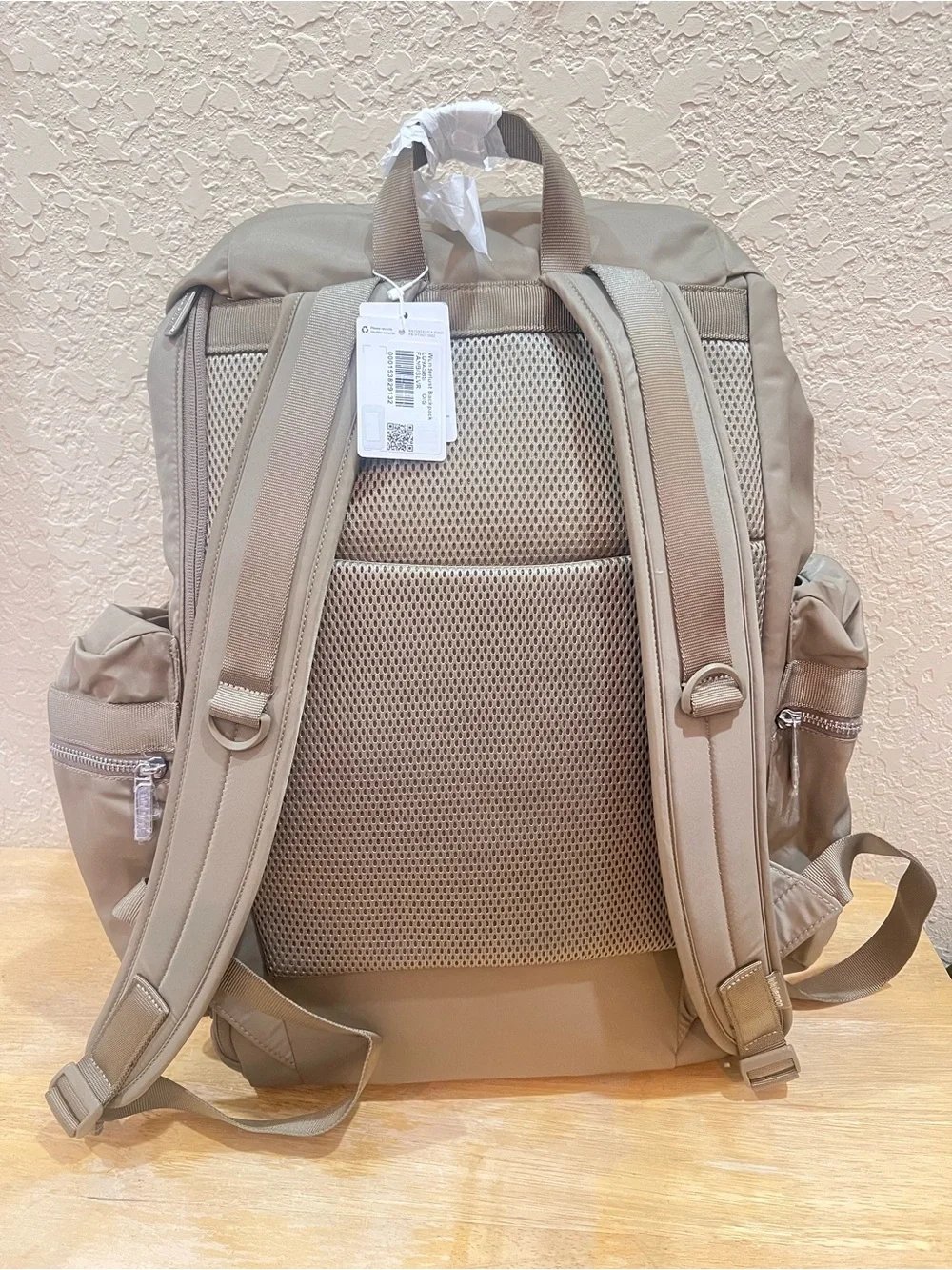 lululemon athletica Wanderlust Backpack Color:FANB/SLVR.25L